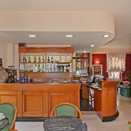 Hotel Regina 3*