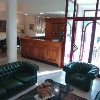 Hotel Regina 3*