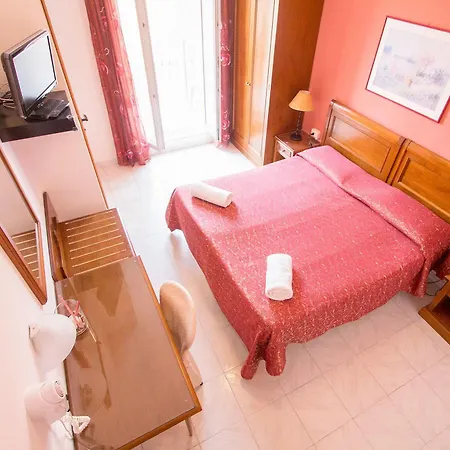 Regina 3* Lido di Camaiore