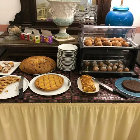 Hotel Regina 3*